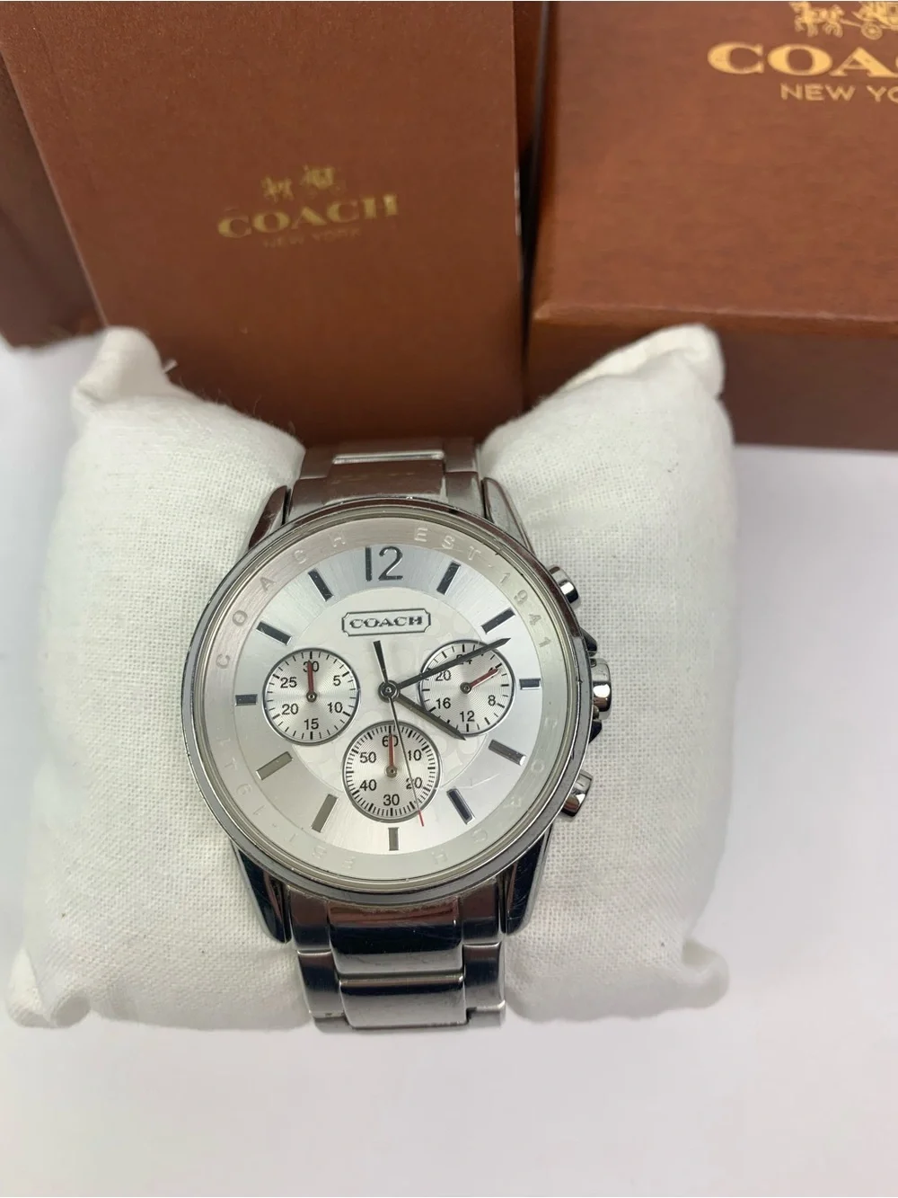 Coach Women's 14501506 Dress Silver Dial Stainless Quartz Watch